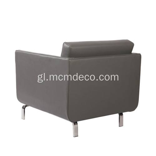 Réplica moderna do sillón de coiro Gaia de brazos altos